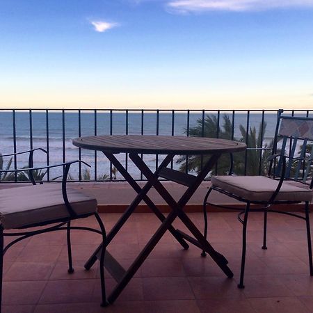 Apartaments Mare Nostrum シッチェス 部屋 写真