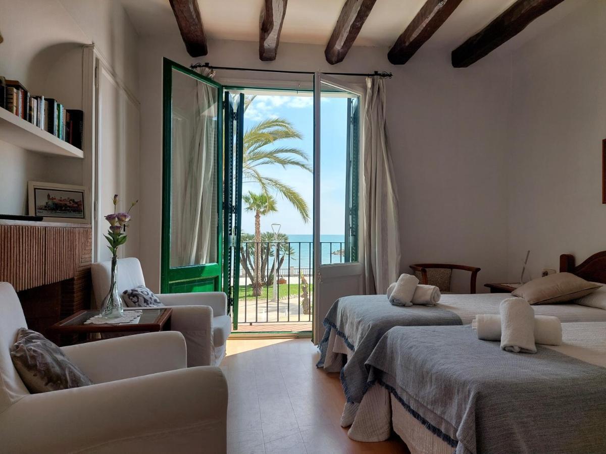 Apartaments Mare Nostrum シッチェス エクステリア 写真