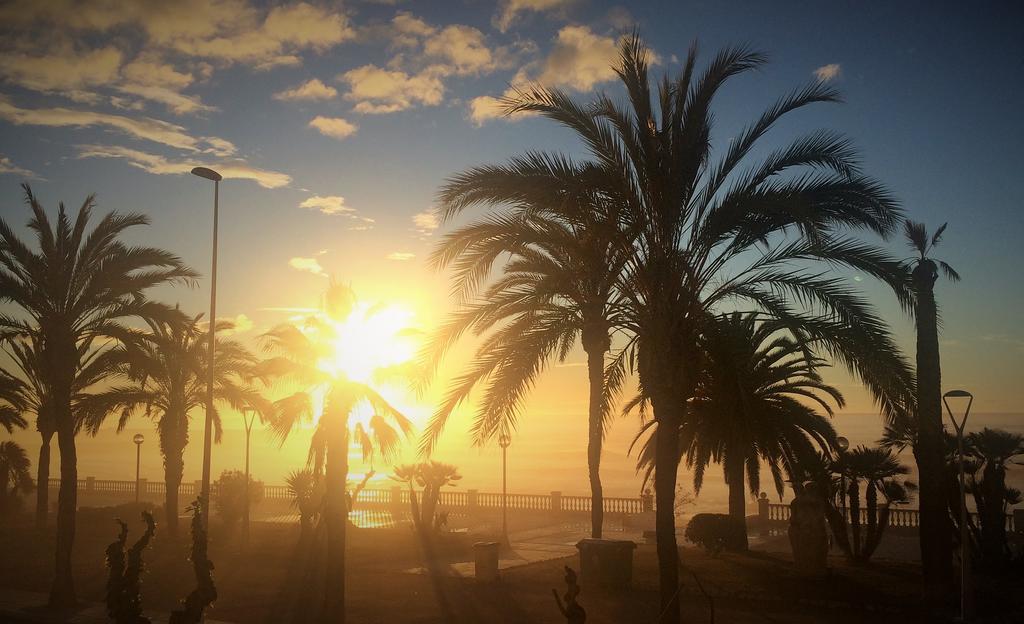 Apartaments Mare Nostrum シッチェス 部屋 写真